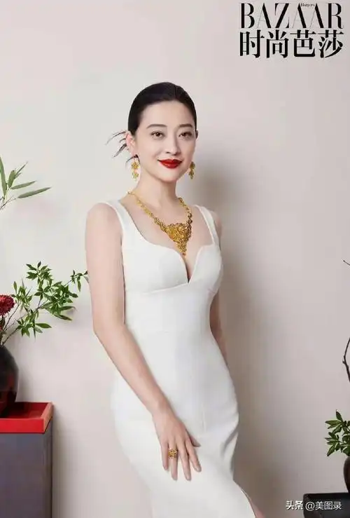 梅婷也难逃美人迟暮!大码裙撑不起,妆容显老十岁,昔日女神不再