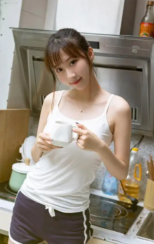 萌妹子,厨房,性感,白皙,漂亮,妩媚,美女俏皮可爱的元气少女厨房迷人