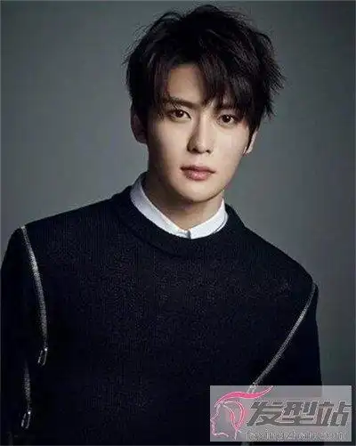 男生四六分心形刘海 别具一格简直帅到爆表--菜鸟教程(sms580.com)