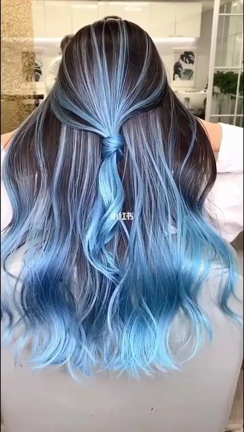 蓝色妖姬渐变染