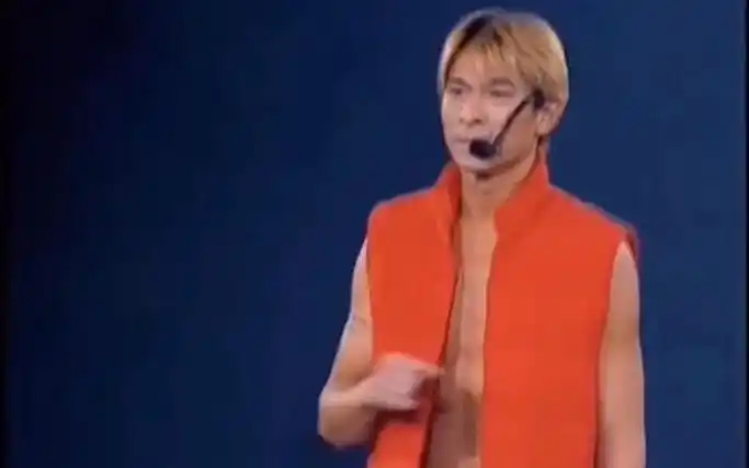 刘德华99演唱会华仔金发还是帅气,当年最豪华的舞台#刘德华演唱会 #我