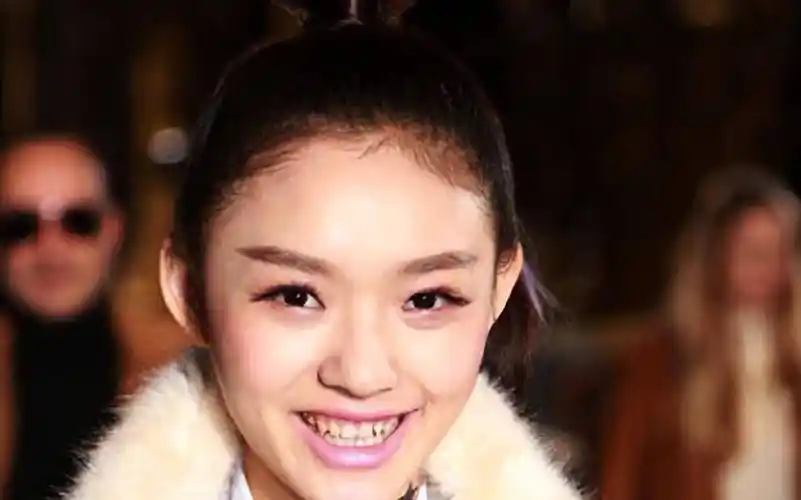 女明星"假牙"大pk,谁的嘴巴闭不上,谁的嘴里藏着一套房?