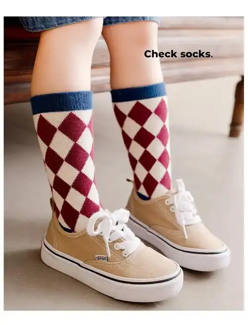 这三双袜子太可爱啦!柔软舒适,穿上去脚丫子暖暖的,还有菱形格 - 抖音