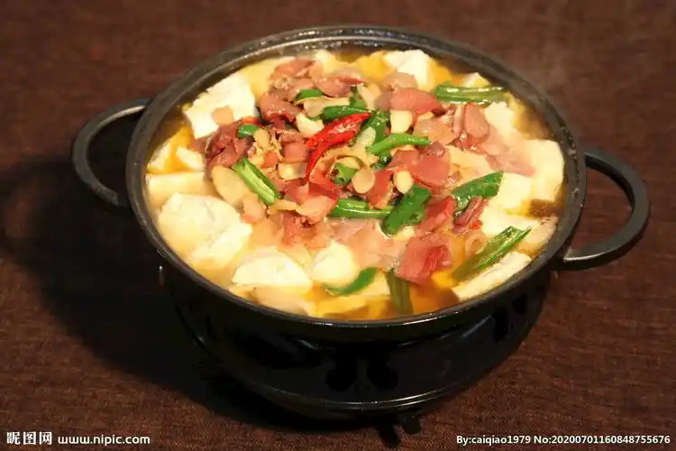 腊肉炖豆腐图片