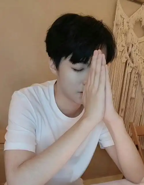 锦鲤,请保佑今天所有xpx 都能抢到票05@tfboys-王俊凯#王俊凯瘦了