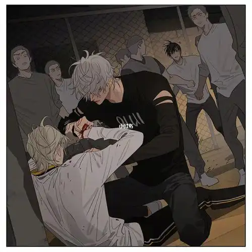 人家小情侣们好好的蛇立你在干嘛作死