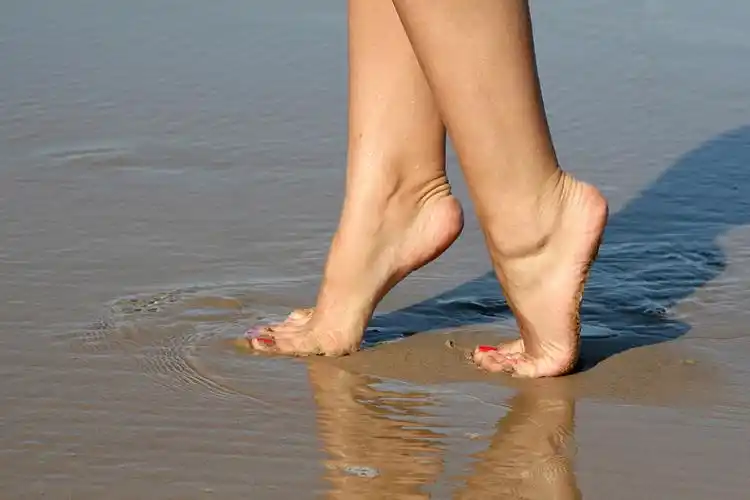 美女,女性,脚,海洋,沙子_高清图片_全景视觉