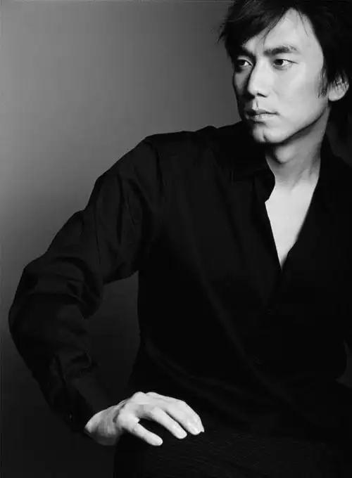 林依轮堪称养颜高手