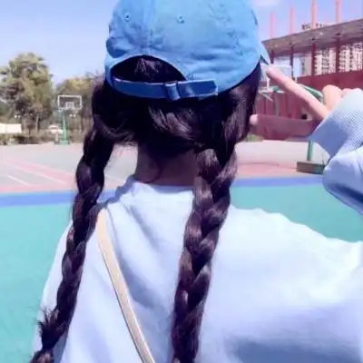 图片伤感背影一个人 女生背影微信头像图片