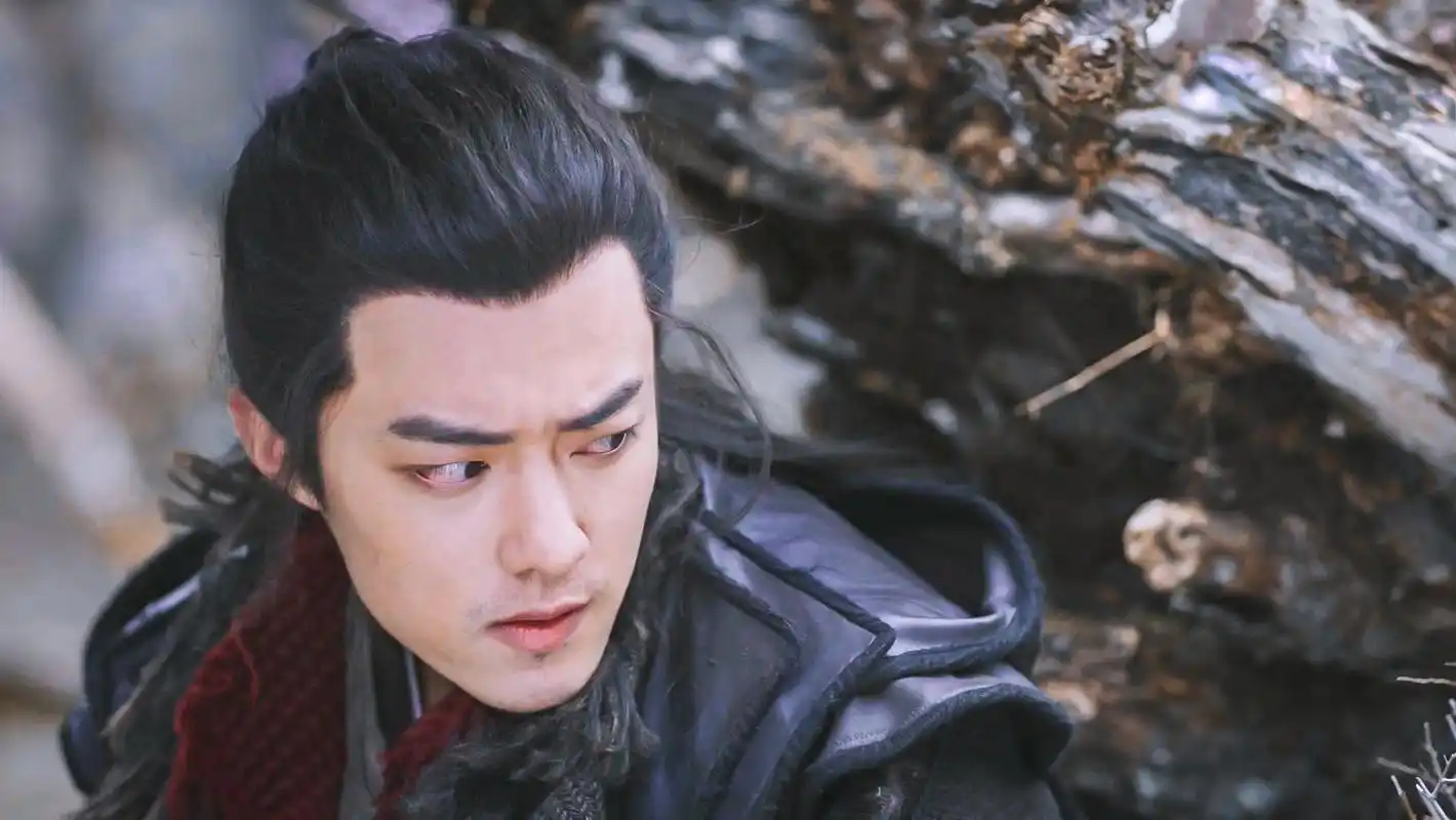 肖战疾冲图片:哥哥也太帅了