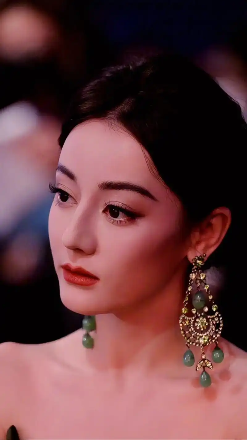 公主驾到!#迪丽热巴 #红毯造型 #迪丽热巴 - 抖音