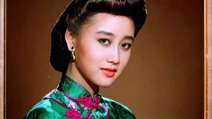 当年的利智有多美,性感妩媚有气质,难怪李连杰会神魂颠倒