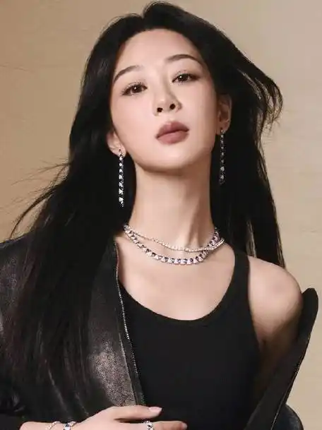 杨紫承欢记#  97杨紫吧官微的微博视频