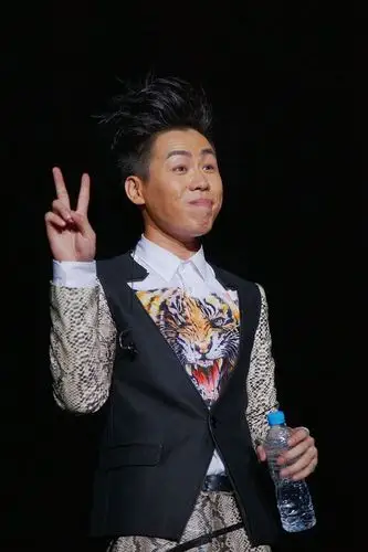 音乐鬼才胡彦斌宝刀未老,实力依旧,勇夺酷狗专区冠军宝座.