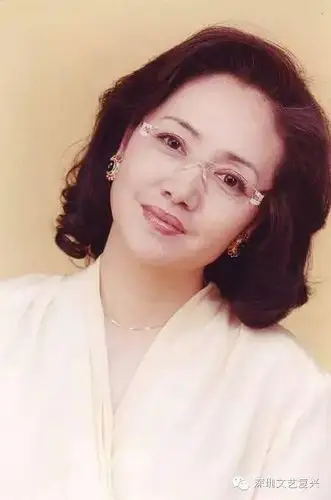 当红男星镜头之外脾气差 在剧组和别人大打出手