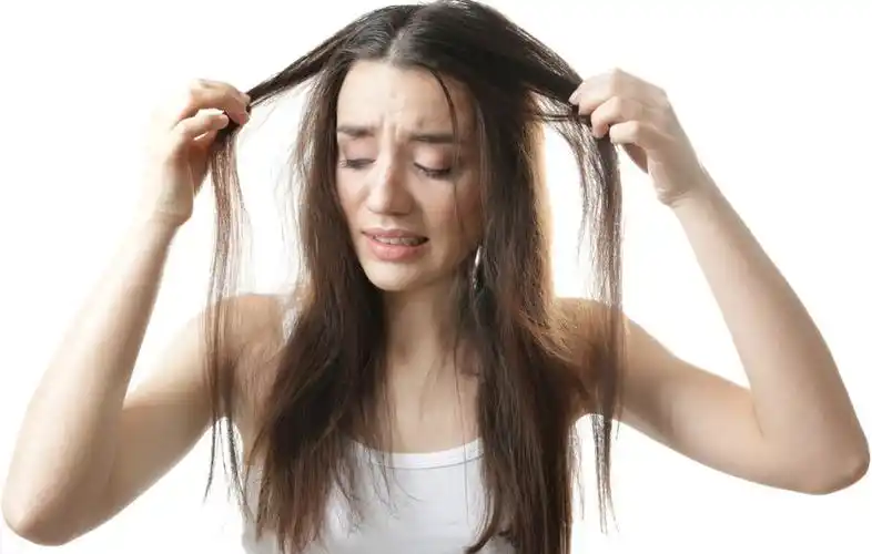 女生脱发严重的原因