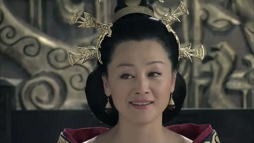 并不是的,如果陈平和王陵一样拒绝吕太后的要求,吕太后也可以直接罢免