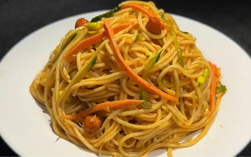 天热了胃口不好,大厨教你四川凉面的做法,爽口弹牙不硬心,地道