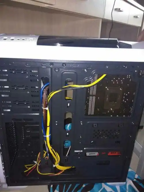 关于主机问题我的固态硬盘在哪里