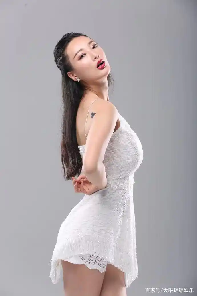 王李丹妮:从十八线内衣模特到国产烂片女王