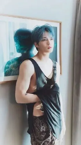 金在中脱衣大显好身材,吸睛腹肌到底是怎么练成的?|肌肉|减脂|腹横肌_