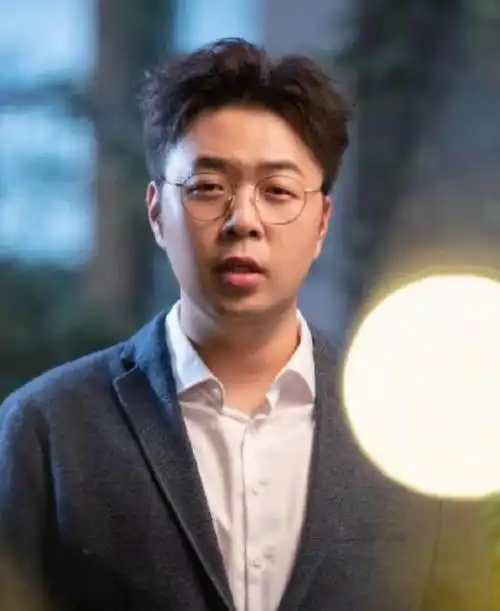 杜海涛把赵磊念成赵让