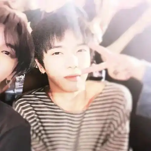 华晨宇头像情头飒炸