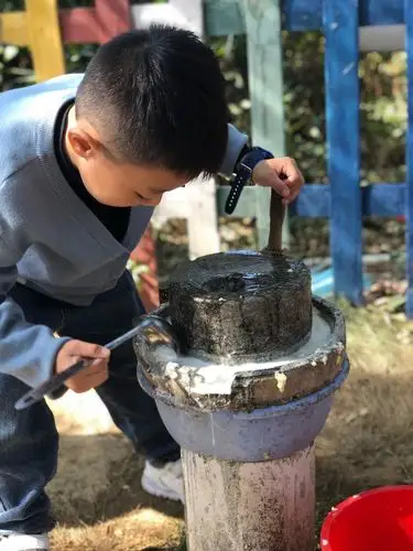 现在是石磨豆浆:宝贝们爱不释手的与我们帅爸美妈们一起的努力,一步一