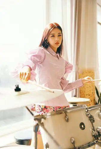 左卓《golden girl》惊艳上线 首担制作人大胆尝试newstyle