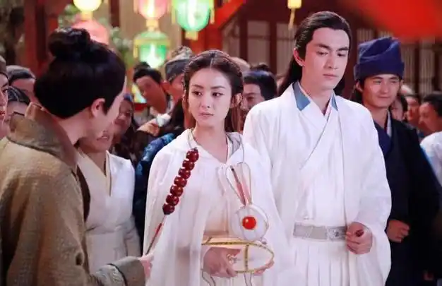 林更新直言很多男星不愿意和赵丽颖拍吻戏原来陈伟霆没有说谎