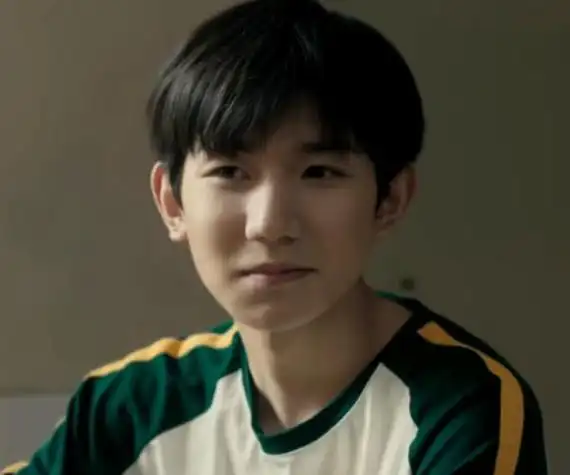 《追光的日子》这部剧里面除了任敏和王源等这些人气很高的年轻艺人外