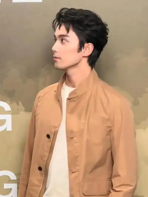 吴磊杰尼亚绿洲##初夏老钱风诚不欺我