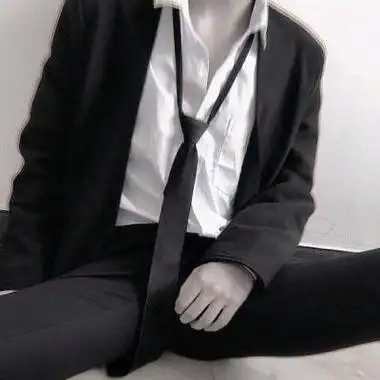 qq头像扯领带男生