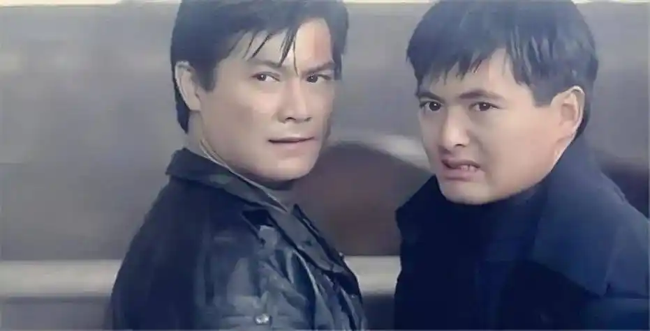 他让向华强害怕,谢贤和成龙是他的小弟,知道他是谁吗?