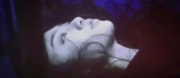 贵州网友问:《消失的她》李木子最后为什么要摘下氧气罩和护目镜