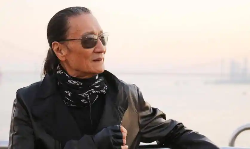 86岁谢贤是胡枫新店的站台!