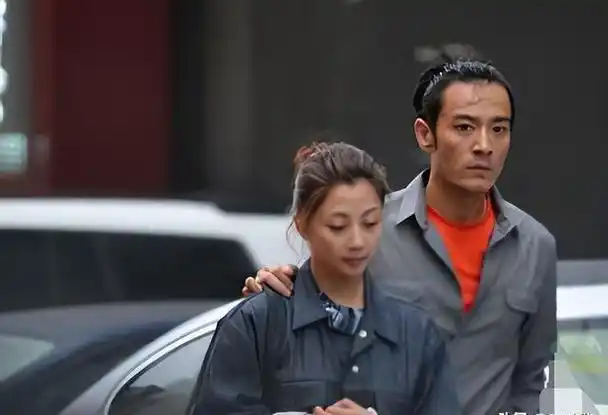 殷桃:离异14年后至今单着没嫁,凭本事再火,撑起父母晚年