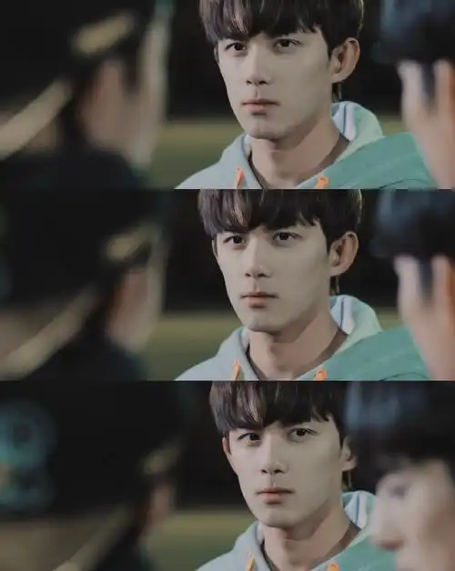 吴磊新剧牛仔外套造型路透##吴磊在暴雪时分