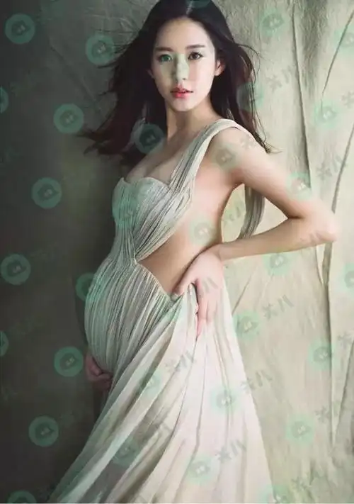 看到李小璐的孕照网友有点担心甜馨