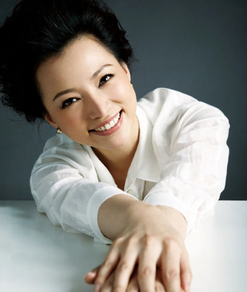 职业: 主持人 /演员 毕业院校: 0 演技评分 0 人打分 简介: 董卿(1973