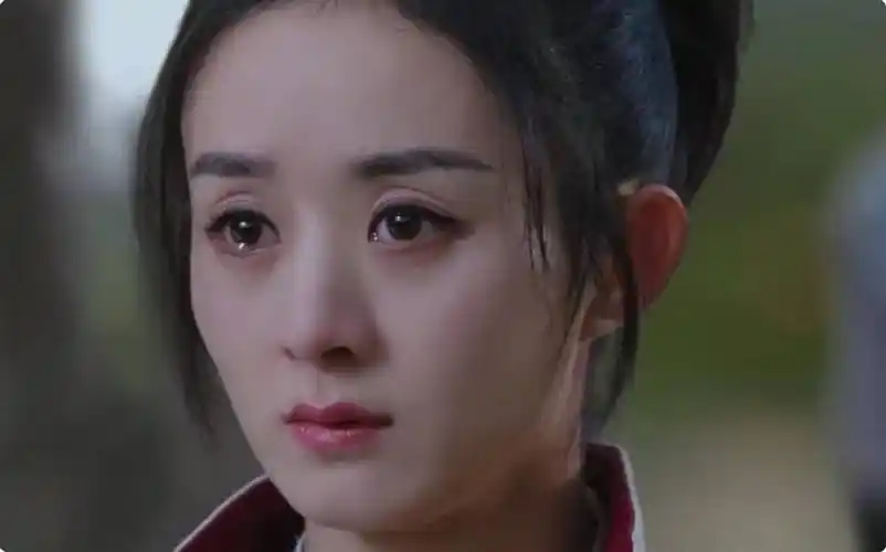 赵丽颖太油腻,林更新脸太老,被网友痛骂:老年人离开古偶