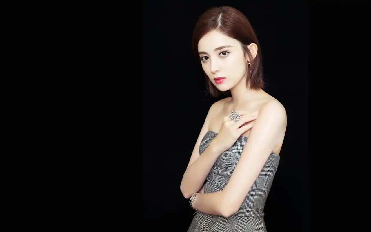 古力娜扎性感写真高清电脑桌面壁纸