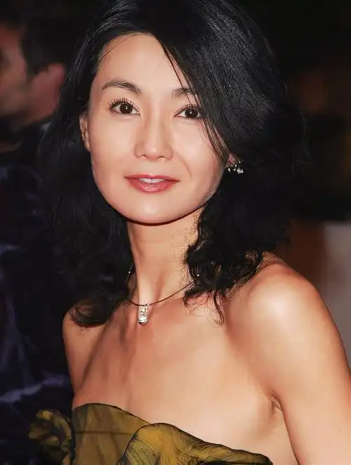 张曼玉年轻时候的容颜真的是让人过目不忘