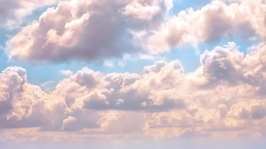 天空中的白云云朵图片915