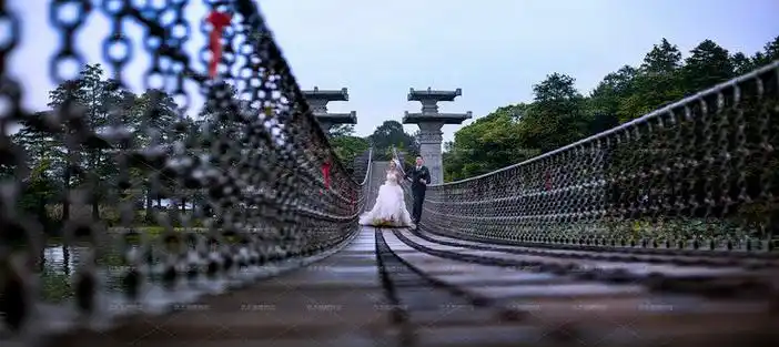 武汉青禾蒙娜丽莎婚纱摄影光谷店