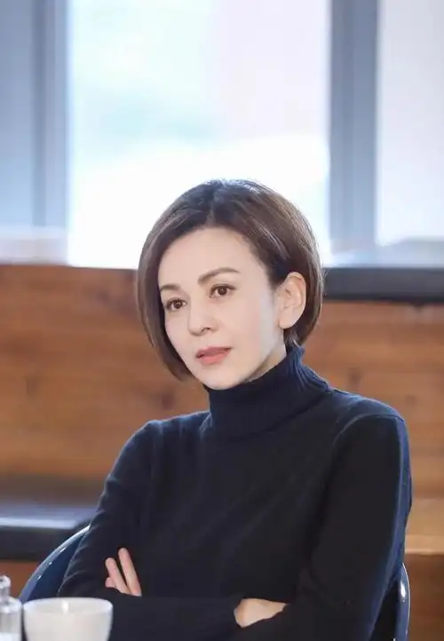 雪姨王琳与两任富豪老公离婚后她独自抚养儿子的艰辛岁月