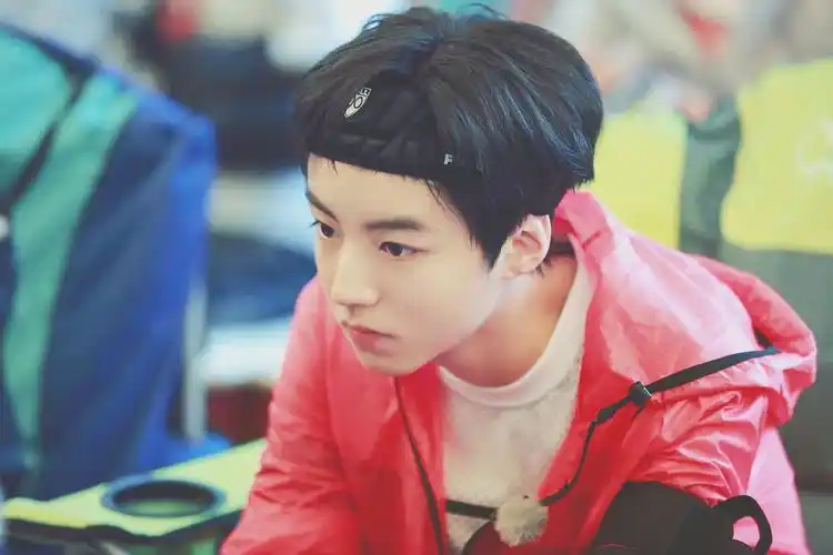 王俊凯 karry 虎牙少年 tfboys 出处见cr侵… - 堆糖,美图壁纸兴趣