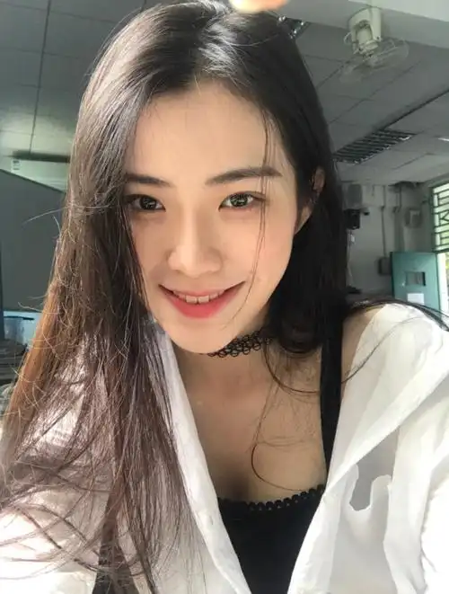 女生自拍还需要理由?