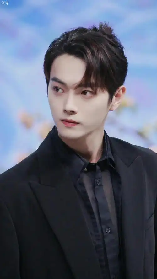 照片,图片自选要求如下:11566关注许凯@许凯soso并且是铁粉215