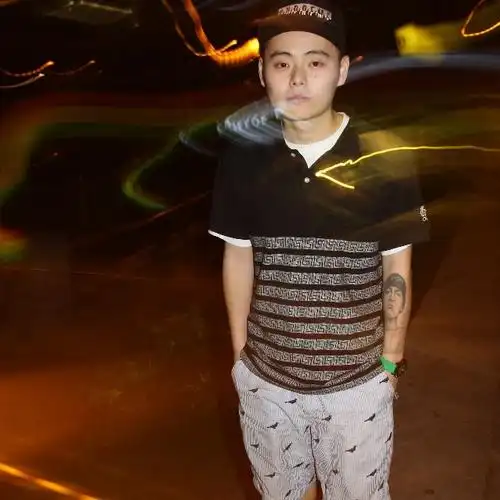 【麦兜是只猪】 正在直播 苏打绿-小情歌